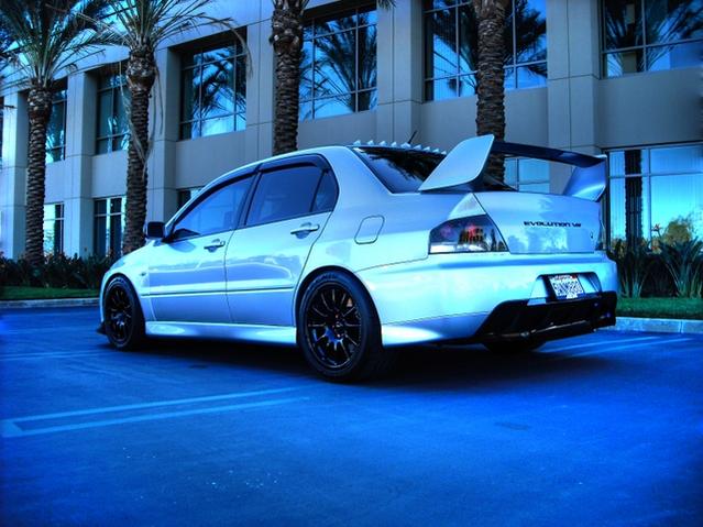 2008 Mitsubishi Lancer Evolution photo
