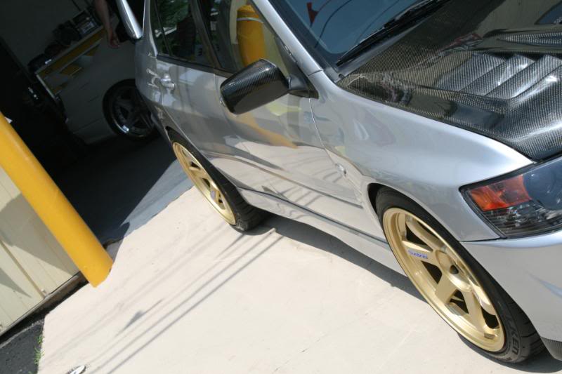 2005 Mitsubishi Lancer Evolution photo