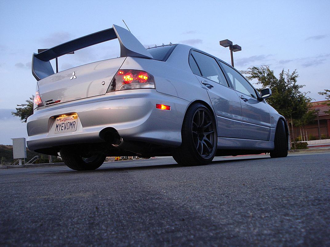 2006 Mitsubishi Lancer Evolution photo