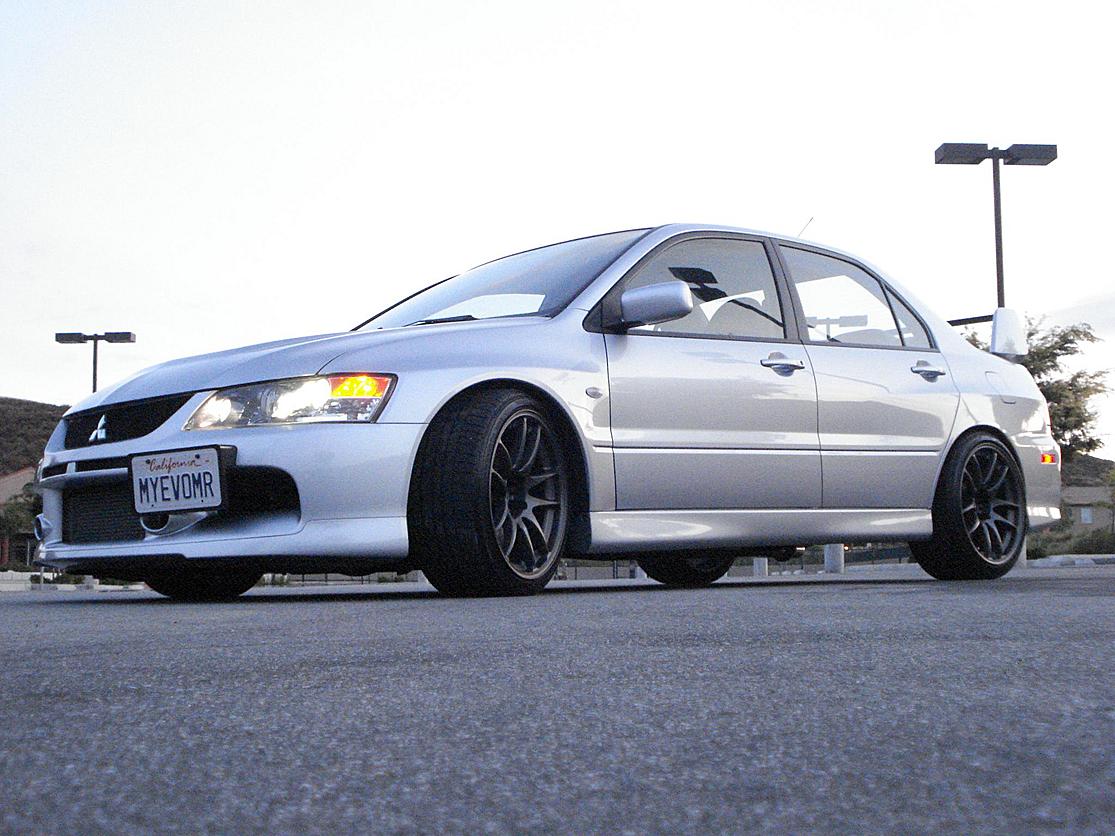 2006 Mitsubishi Lancer Evolution photo