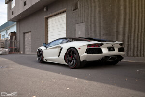 2016 Lamborghini Aventador