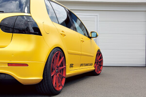 2008 Volkswagen  R32