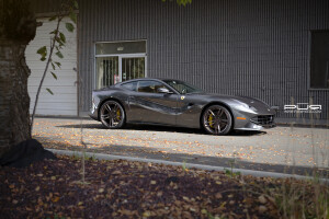 2015 Ferrari F12berlinetta