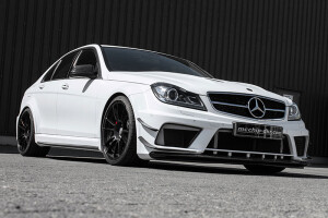 2017 Mercedes-Benz AMG C