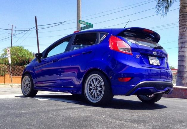 2013 Ford Fiesta photo