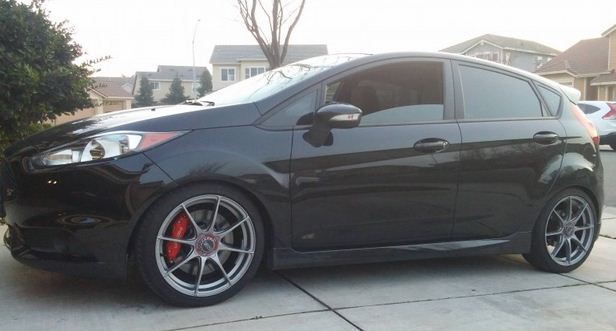 2014 Ford Fiesta photo