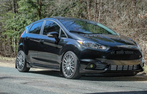 2014 Ford Fiesta photo