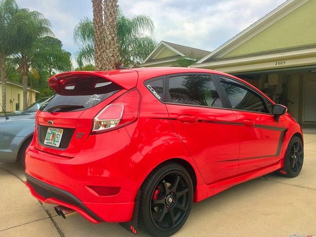 2014 Ford Fiesta photo