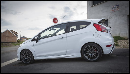2014 Ford Fiesta photo