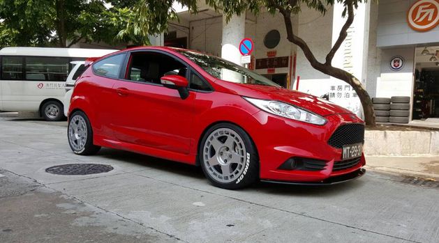 2014 Ford Fiesta photo
