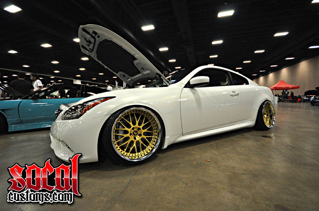 2011 Infiniti G37 photo
