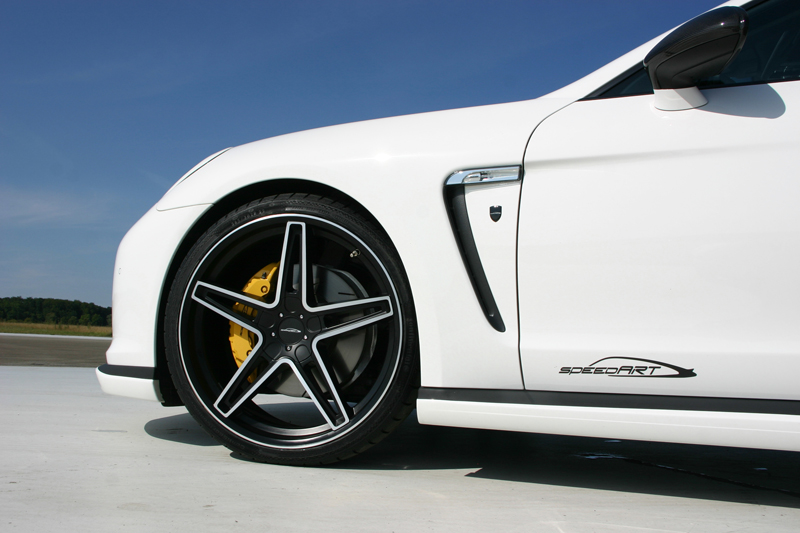 2012 Porsche Panamera photo