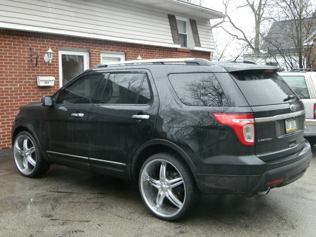2012 Ford Explorer photo
