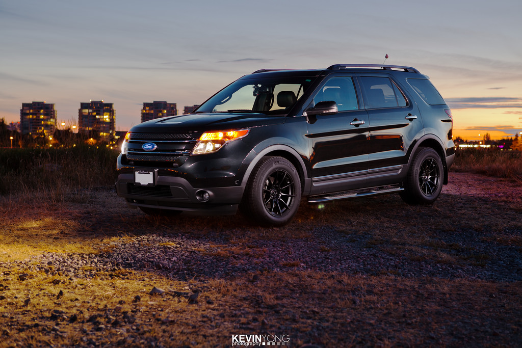 2013 Ford Explorer photo