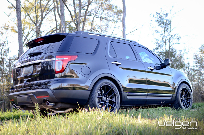 2013 Ford Explorer photo