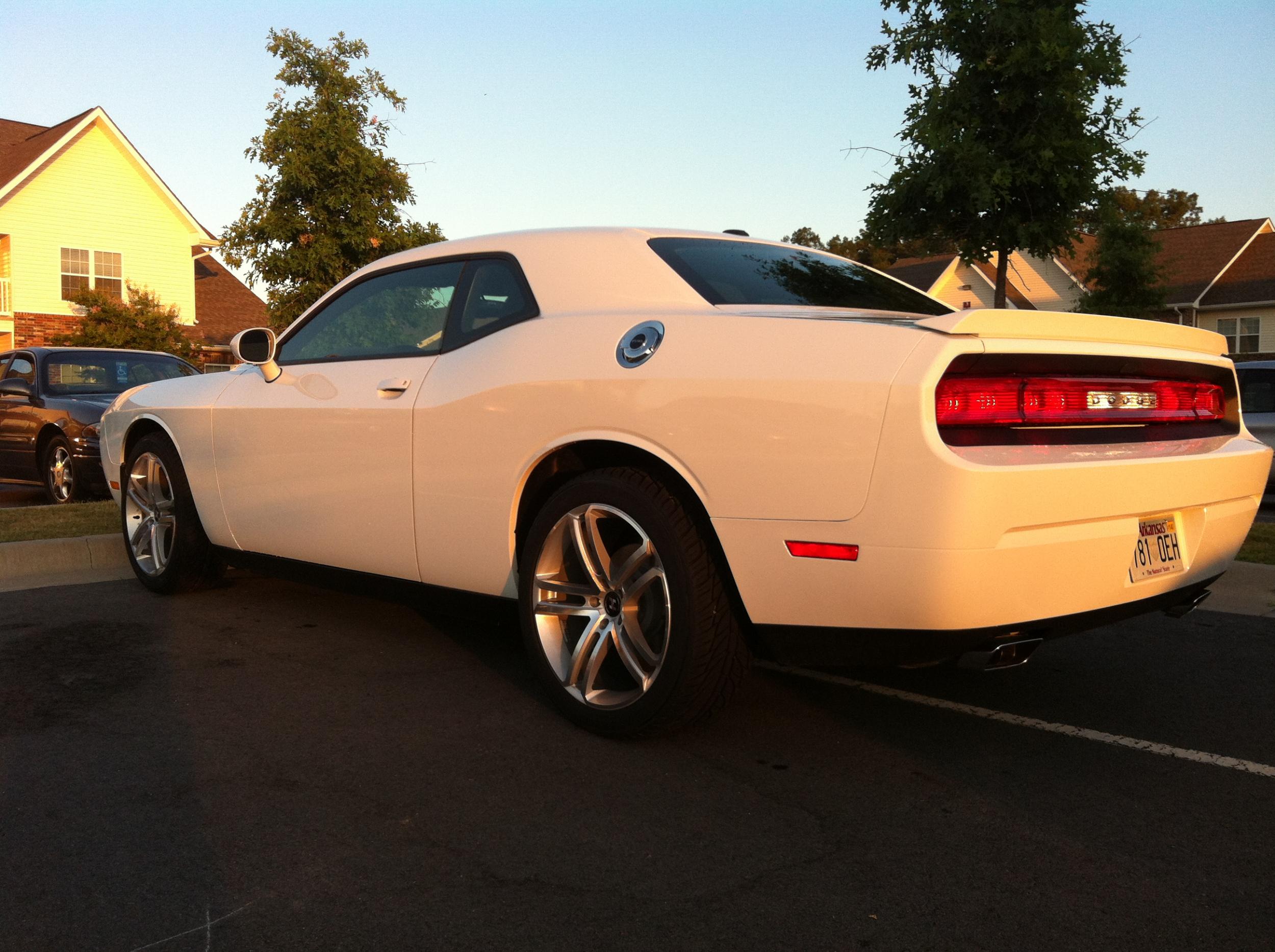 2013 Dodge Challenger photo