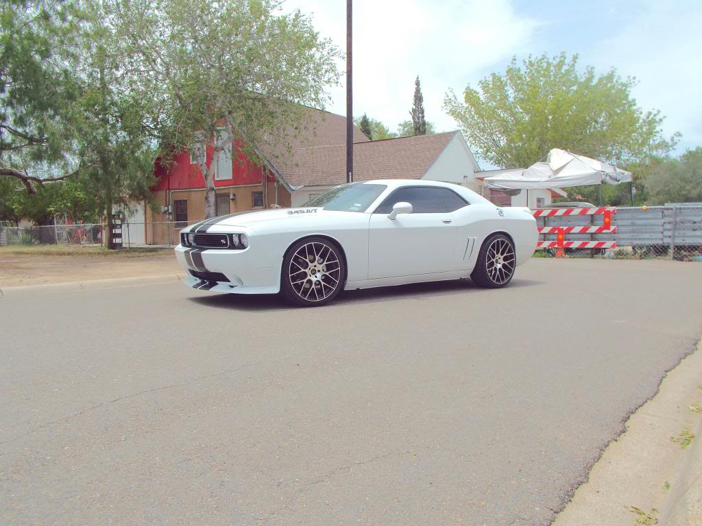 2013 Dodge Challenger photo