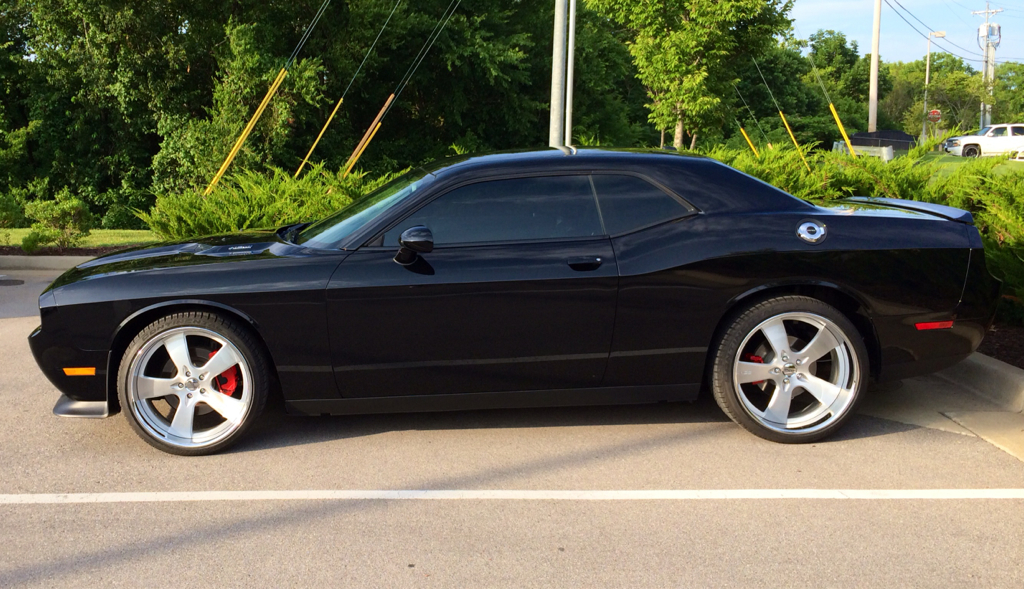 2010 Dodge Challenger photo