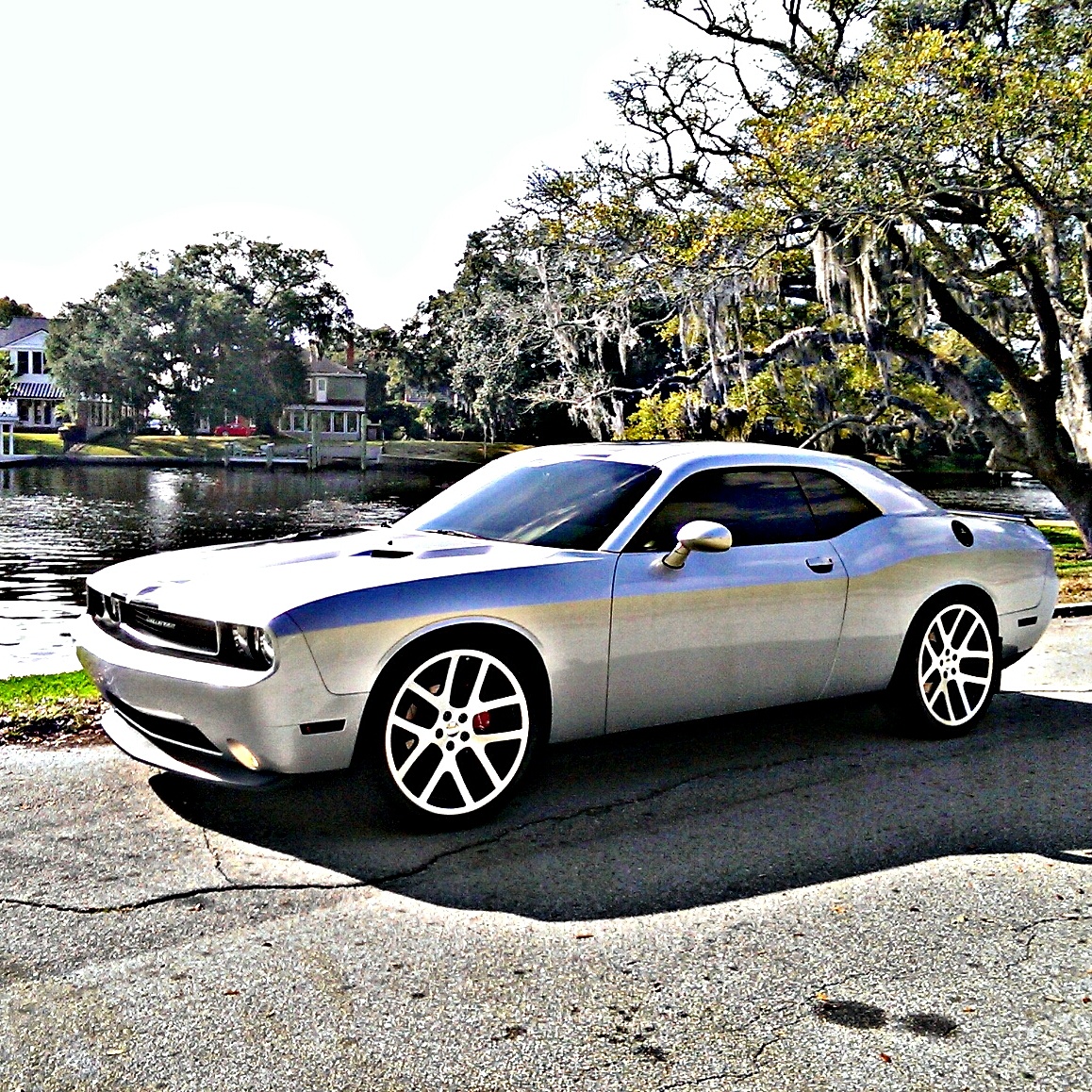 2011 Dodge Challenger photo