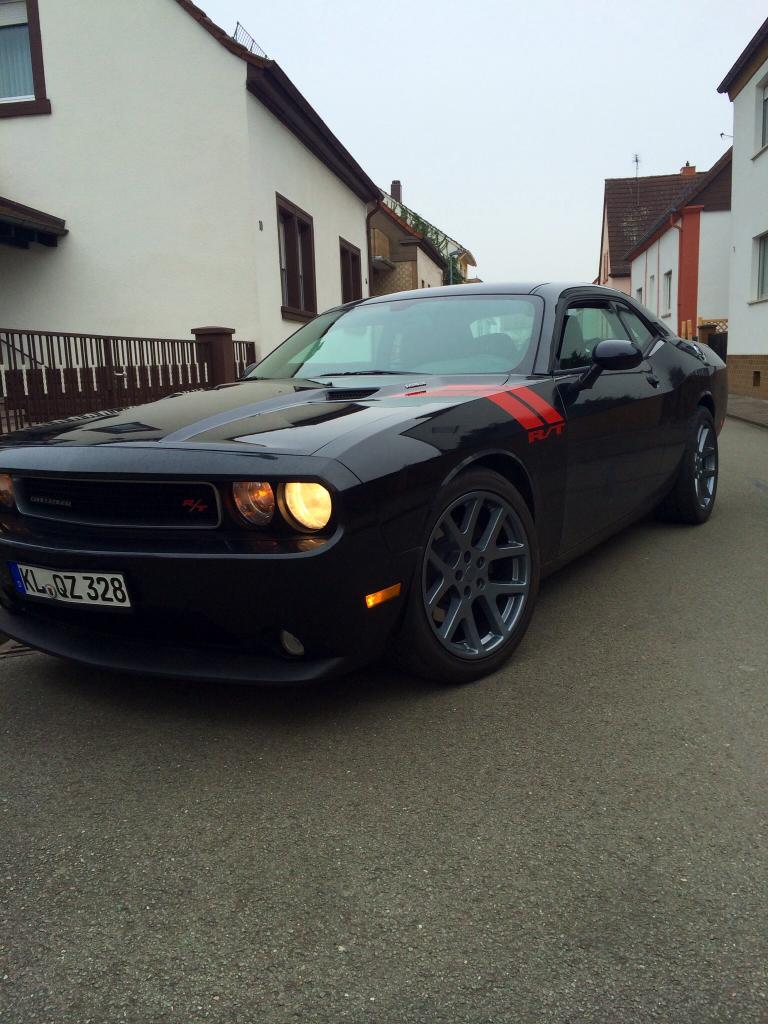 2014 Dodge Challenger photo