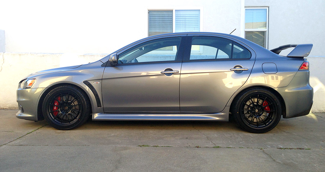 2012 Mitsubishi Lancer Evolution photo