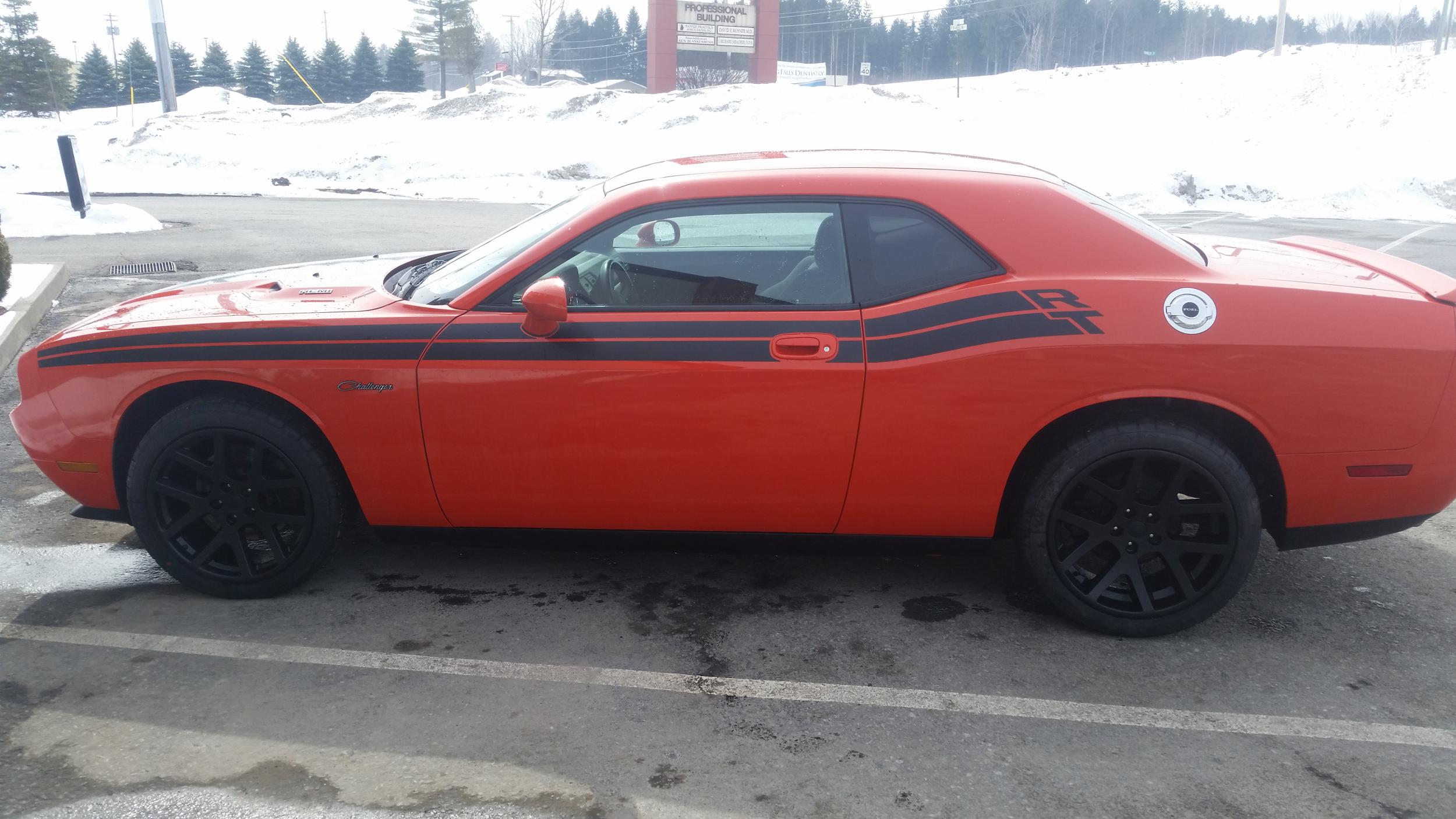 2010 Dodge Challenger photo