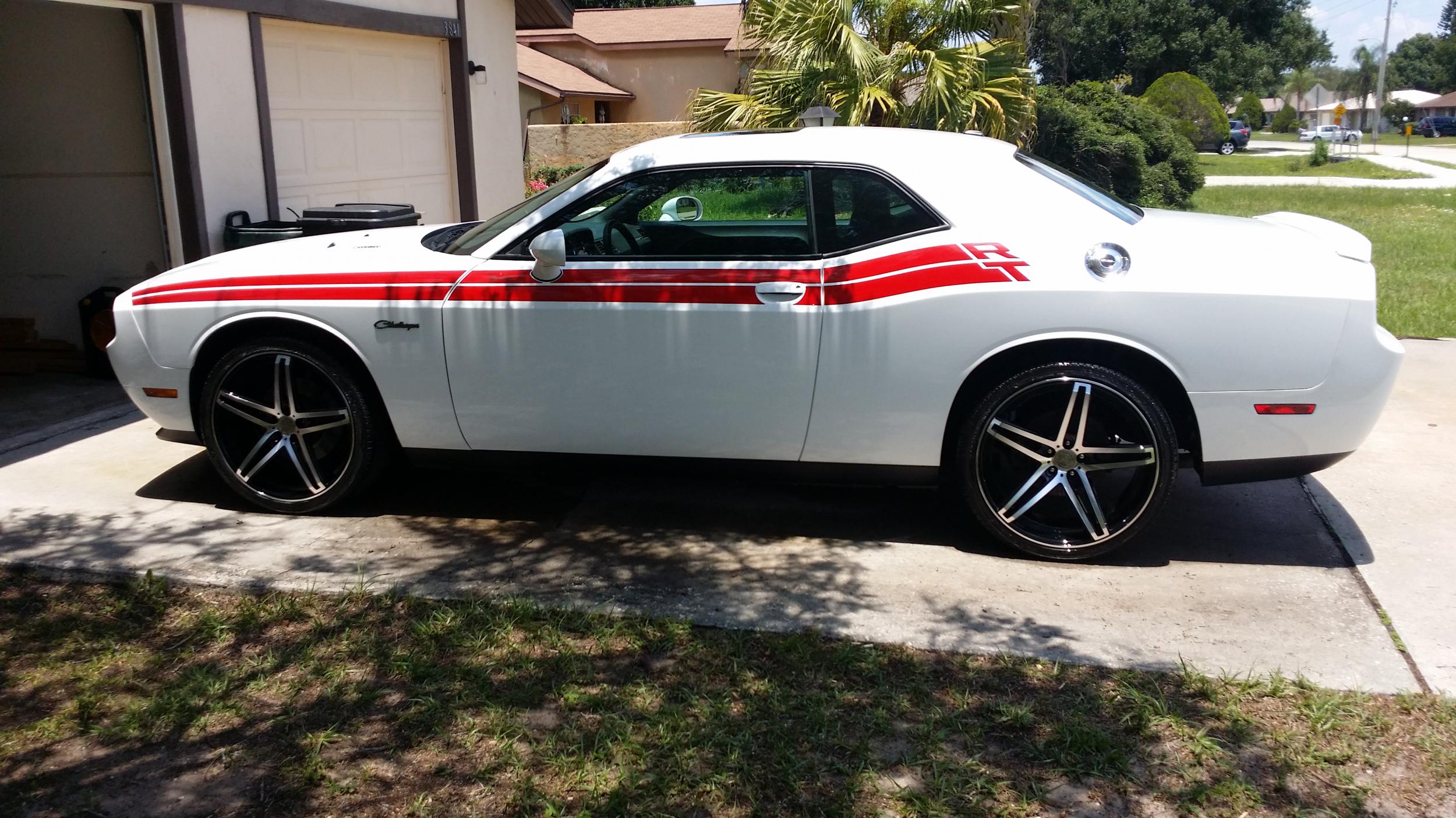 2012 Dodge Challenger photo