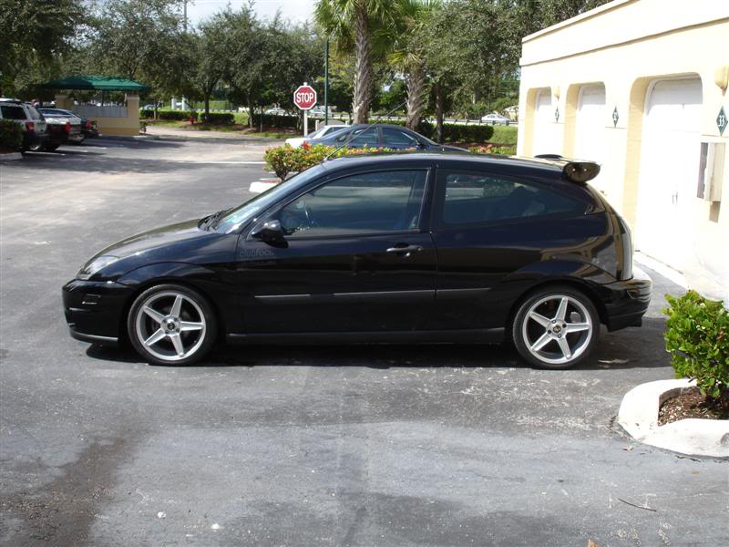 2000 Ford Focus photo