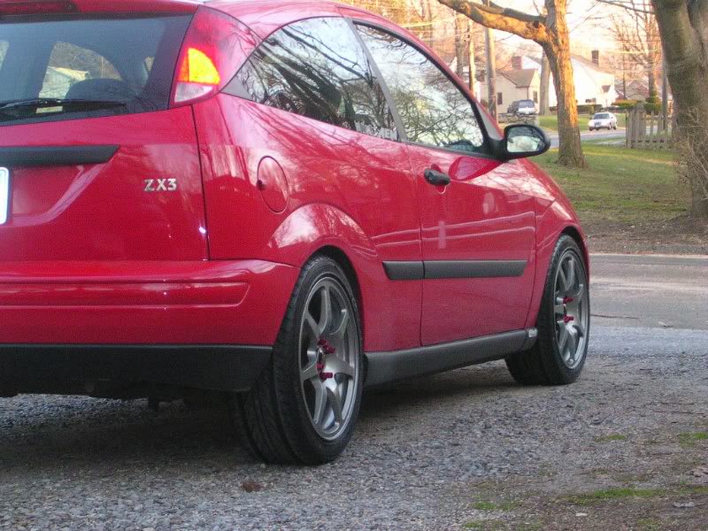 2004 Ford Focus photo
