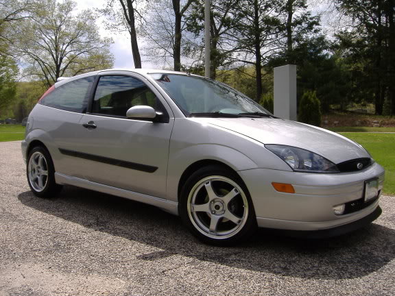 2003 Ford Focus photo