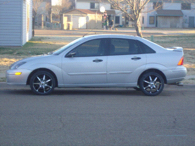 2004 Ford Focus photo