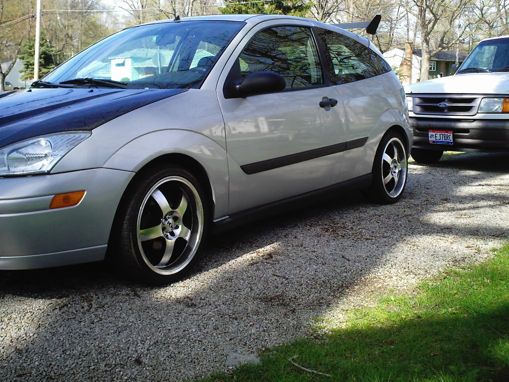 2005 Ford Focus photo