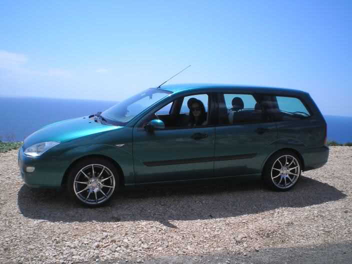 2005 Ford Focus photo