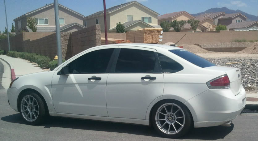 2010 Ford Focus photo