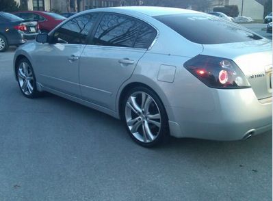 2010 Nissan Altima photo
