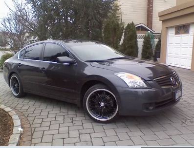 2010 Nissan Altima photo