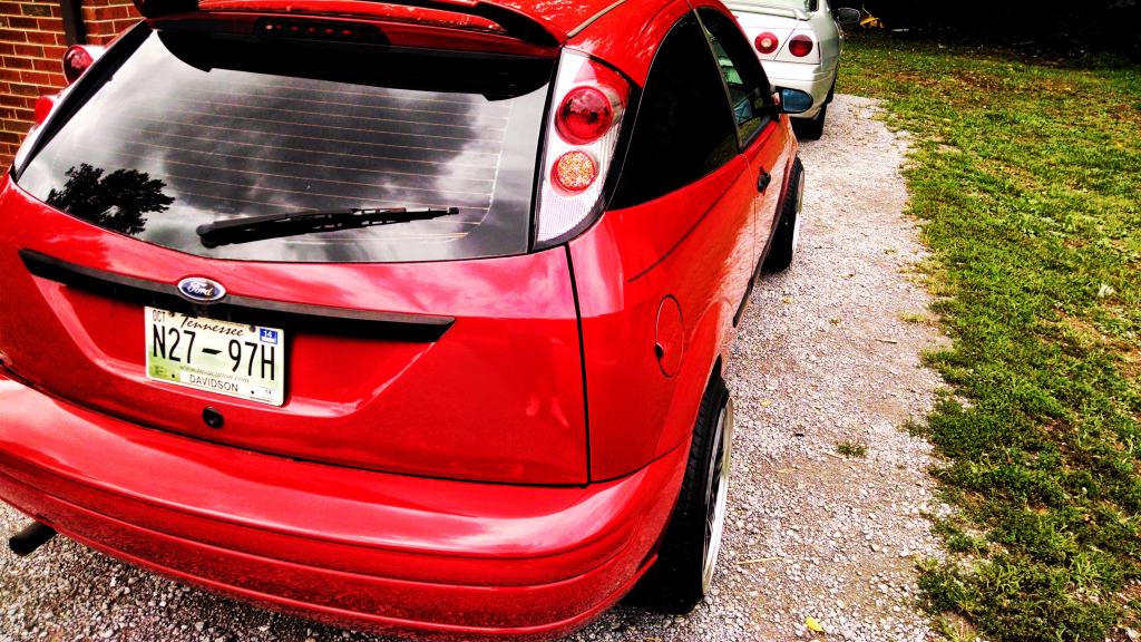 2003 Ford Focus photo