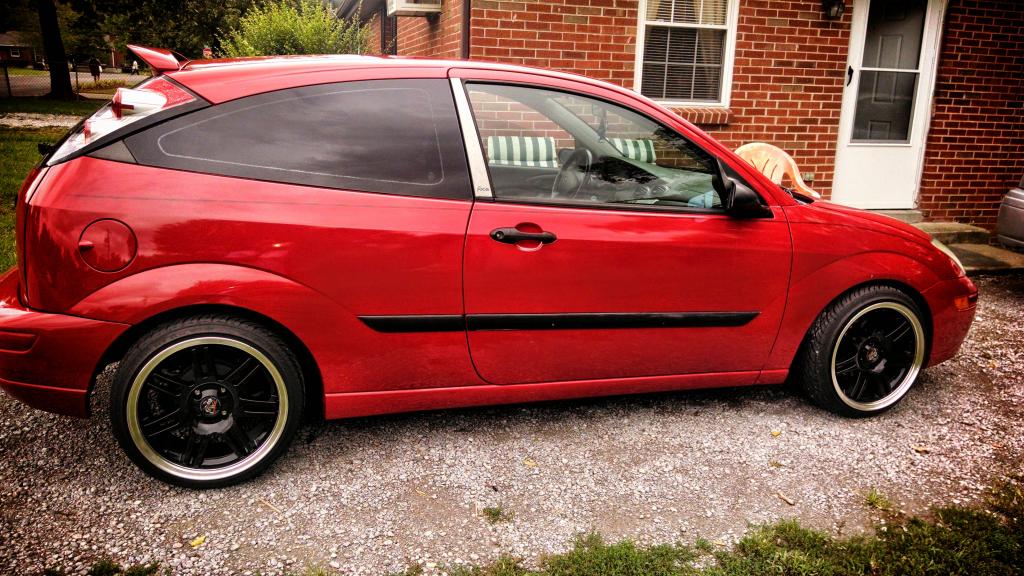 2003 Ford Focus photo