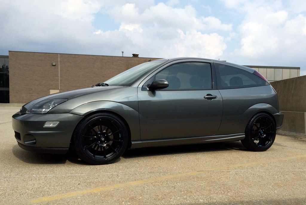 2002 Ford Focus photo