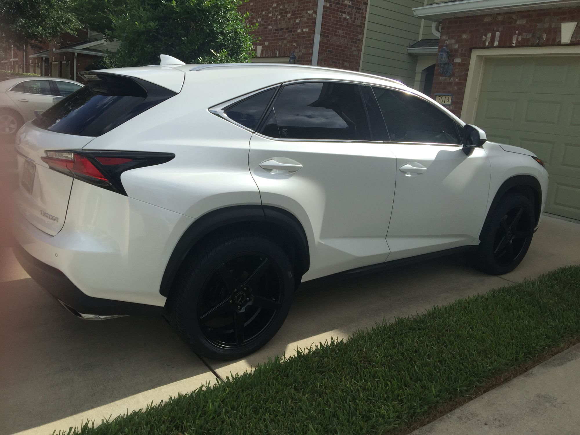 2015 Lexus NX 200t photo