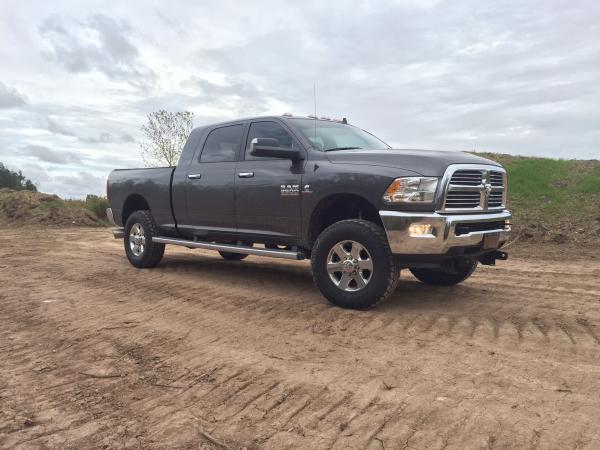 2014 RAM 2500 photo