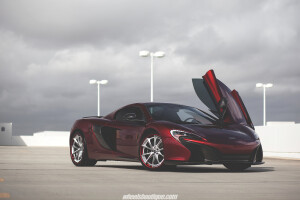 2015 McLaren 650S