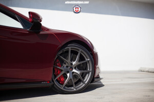 2015 McLaren 650S
