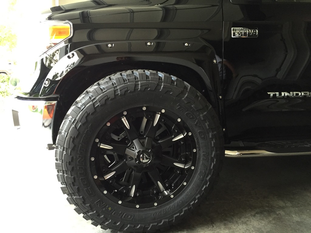 2015 Toyota Tundra photo