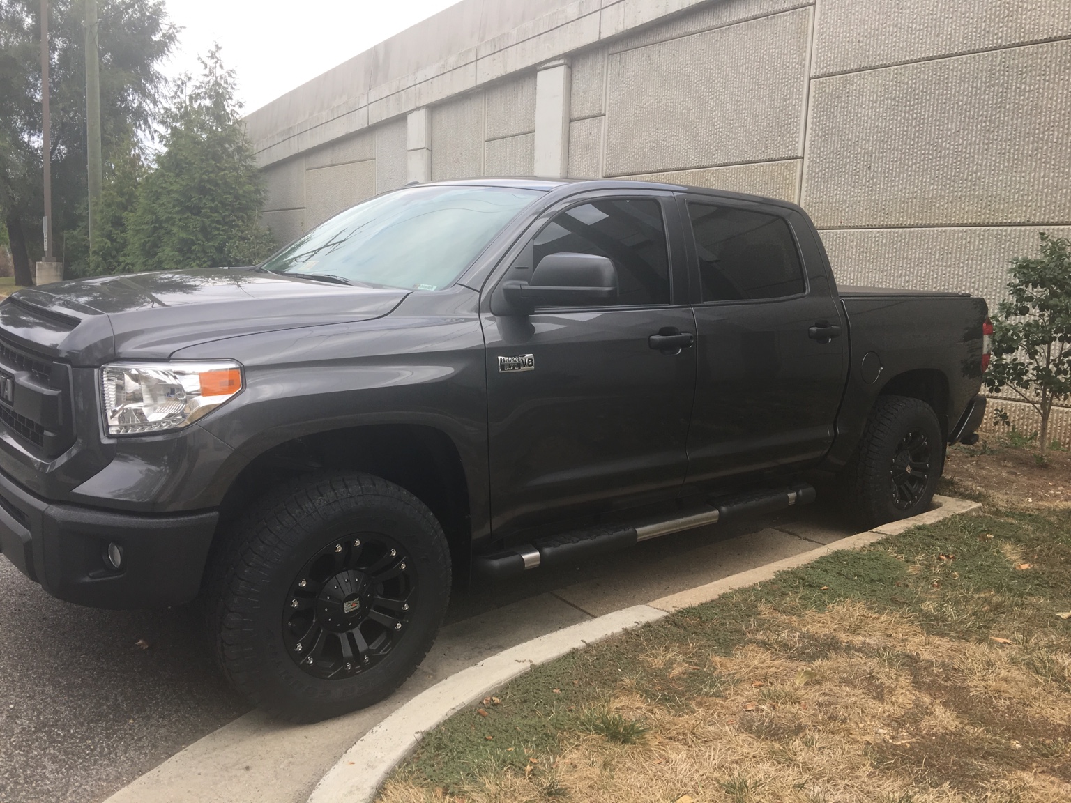 2014 Toyota Tundra photo