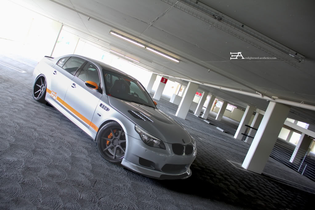 2010 BMW M5 photo