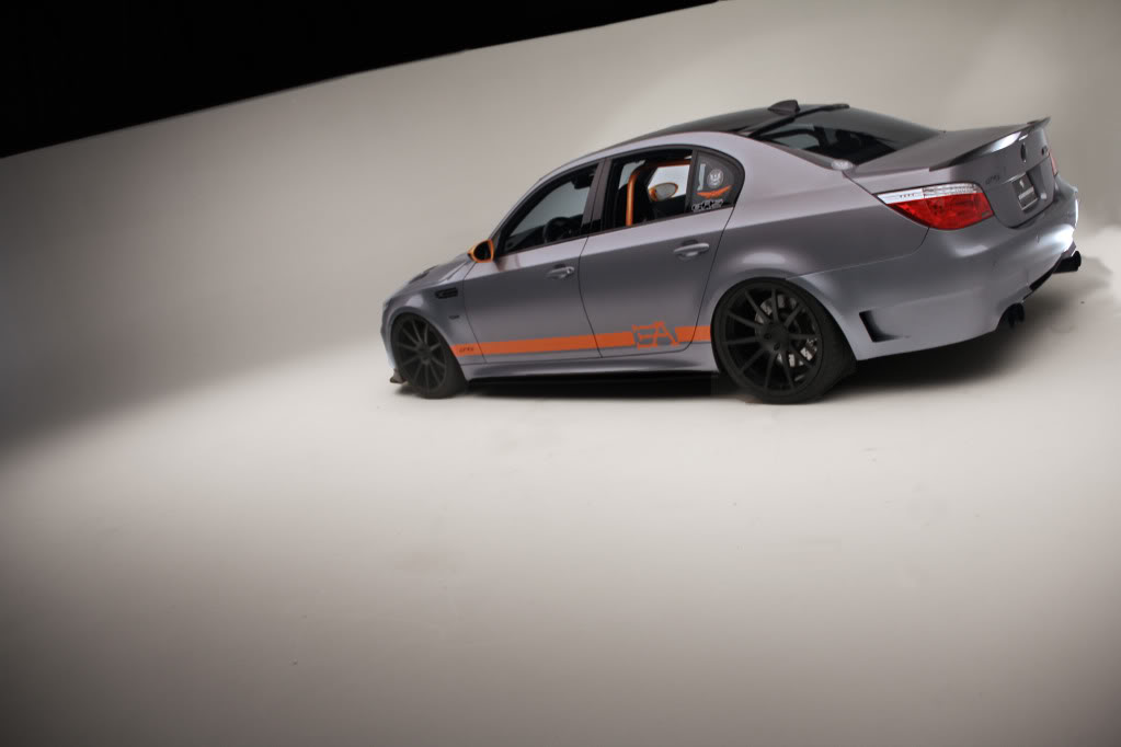 2010 BMW M5 photo