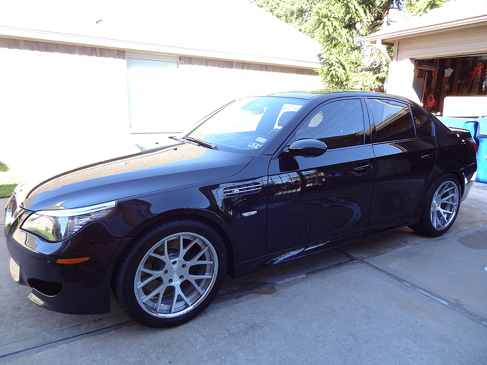 2008 BMW M5 photo