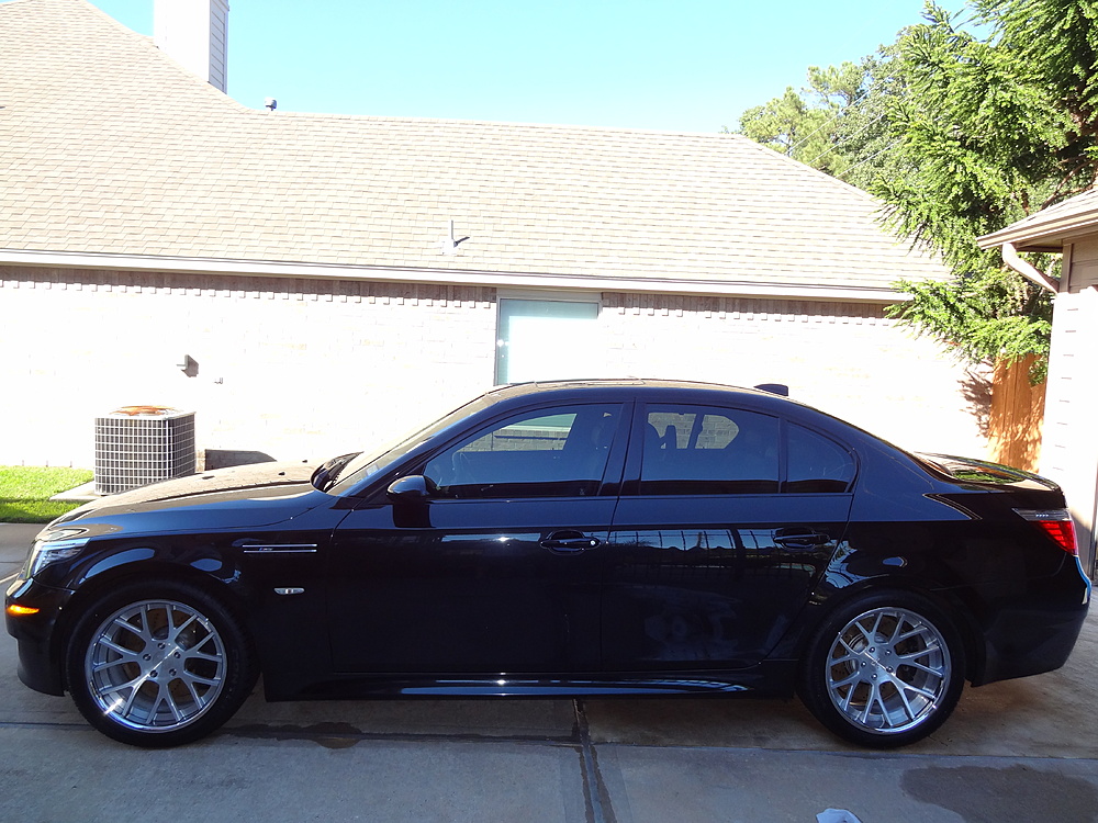 2008 BMW M5 photo