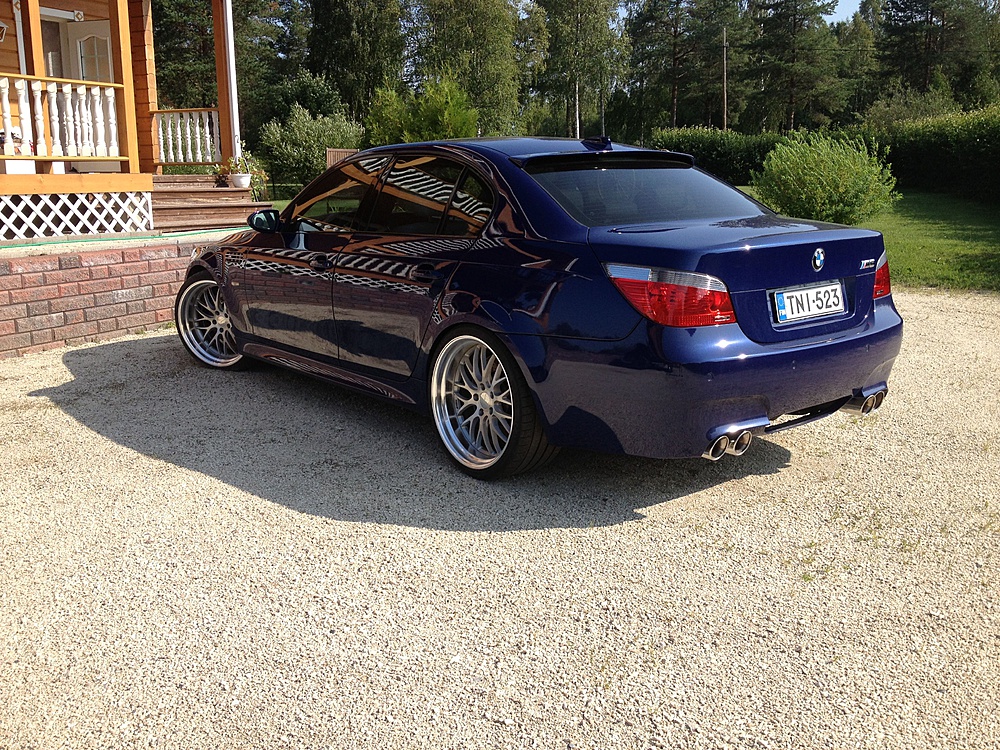 2013 BMW M5 photo